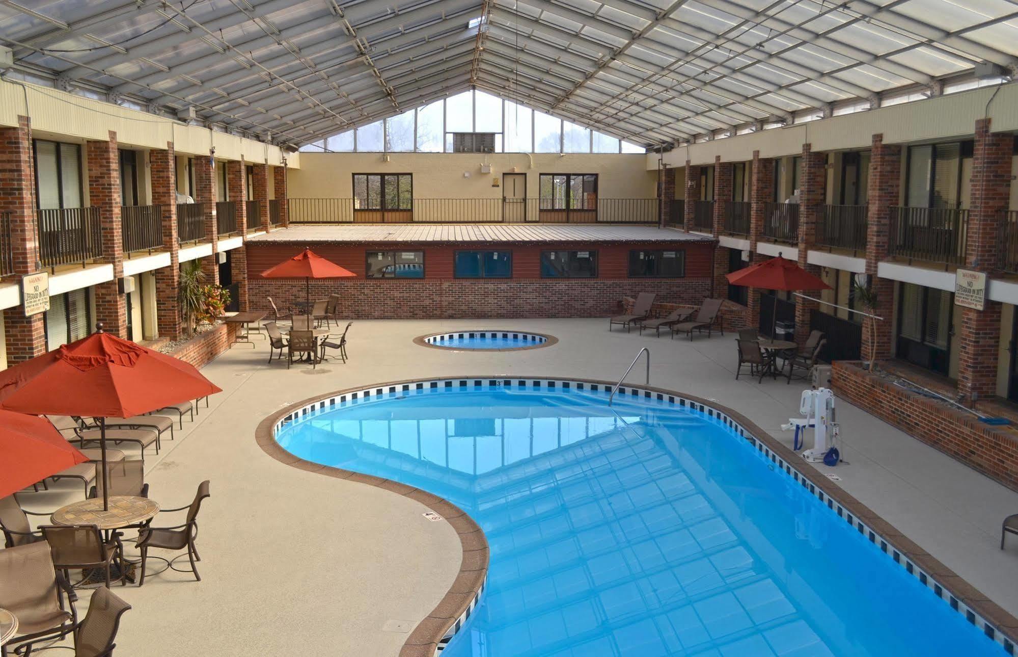 Jameson Inn & Suites Bowling Green Eksteriør billede