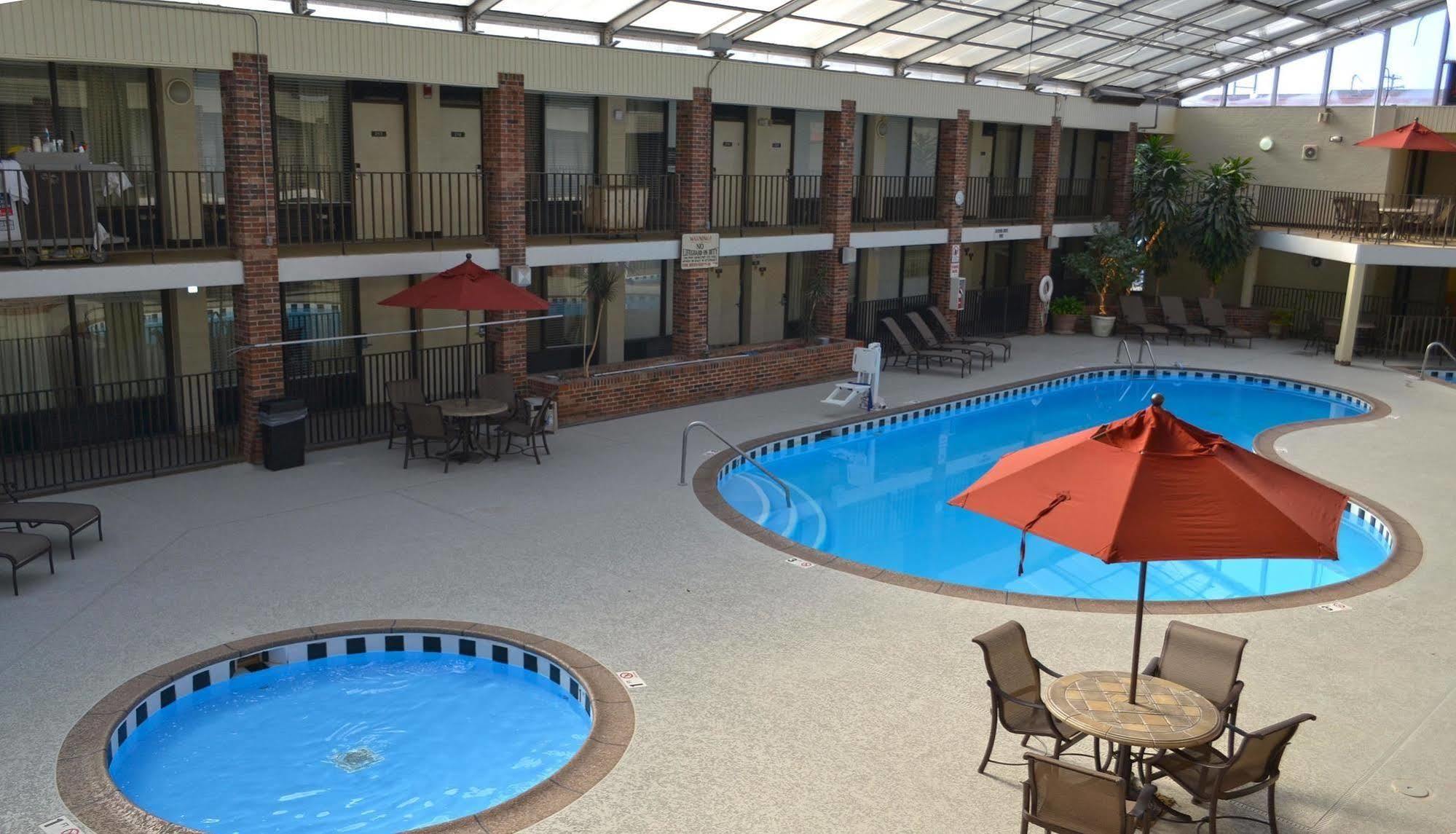Jameson Inn & Suites Bowling Green Eksteriør billede
